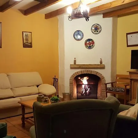 Casa Fuente De La Argamasa *